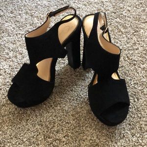 Jessica Simpson black suede platform Heels